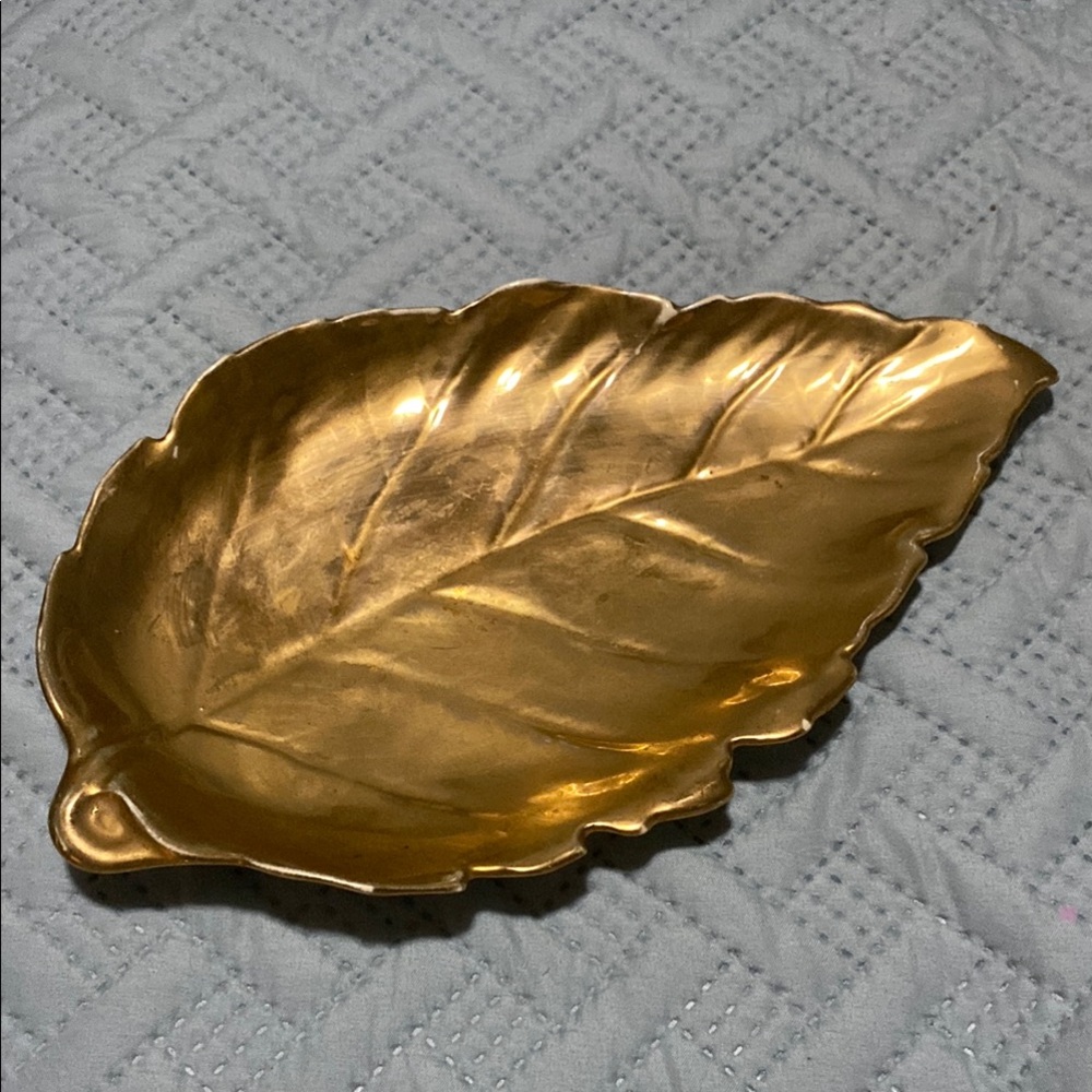 🍂 Vintage -Royal Winton - Gold Leaf-Shaped Decorative Dish